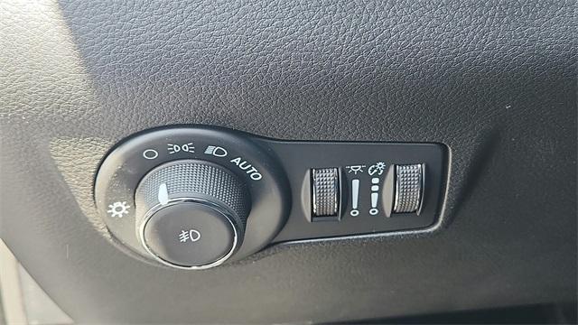 new 2025 Jeep Compass car, priced at $29,249