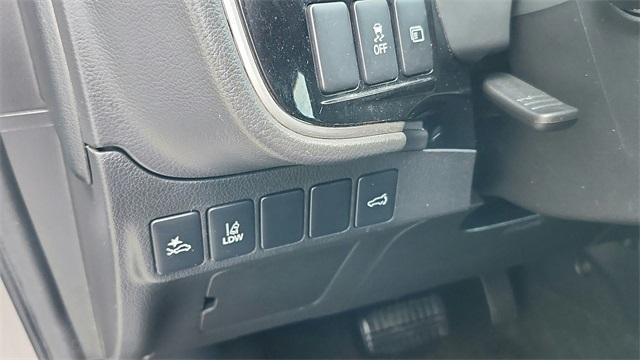 used 2020 Mitsubishi Outlander car, priced at $15,318