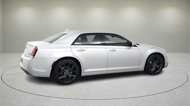 used 2021 Chrysler 300 car, priced at $21,997