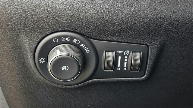 new 2026 Jeep Compass car, priced at $31,093