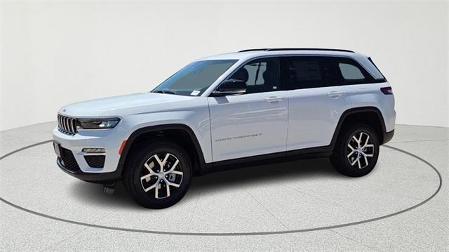 new 2025 Jeep Grand Cherokee car, priced at $42,890