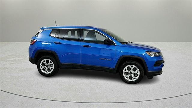 new 2025 Jeep Compass car, priced at $26,686