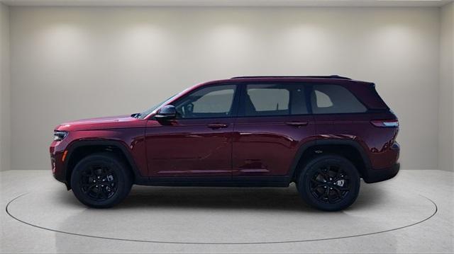 new 2025 Jeep Grand Cherokee car, priced at $40,704