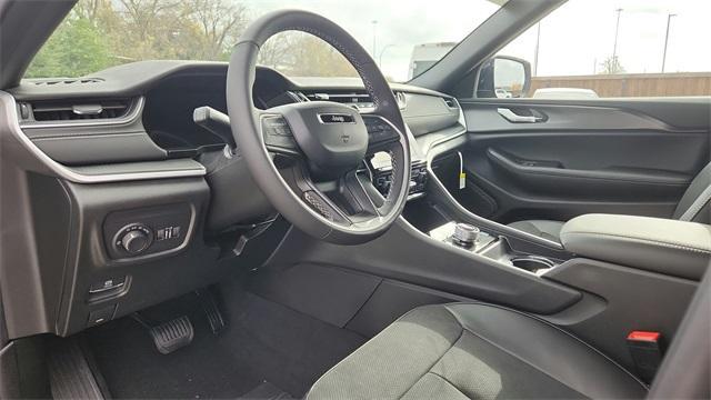 new 2025 Jeep Grand Cherokee L car, priced at $40,704