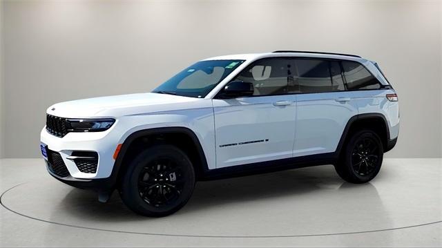 new 2025 Jeep Grand Cherokee car, priced at $38,238