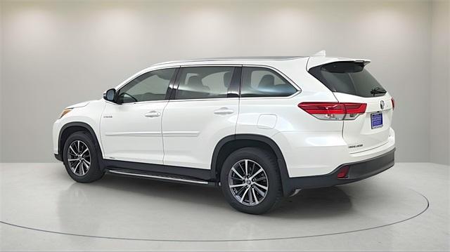 used 2019 Toyota Highlander Hybrid car, priced at $24,573