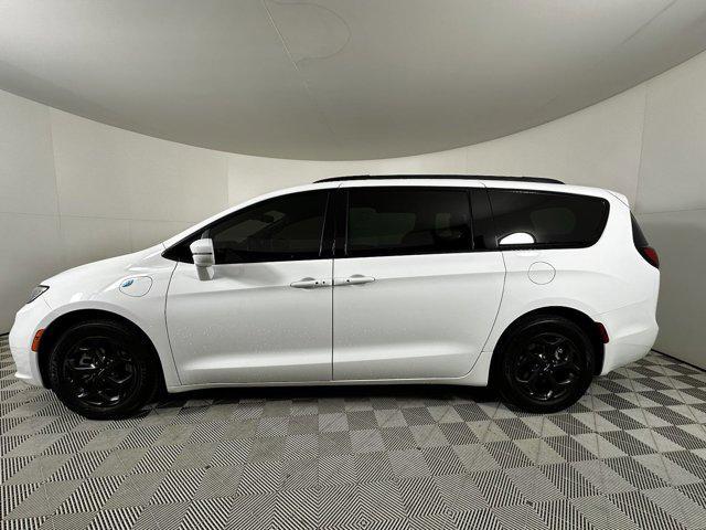 used 2021 Chrysler Pacifica Hybrid car, priced at $26,000