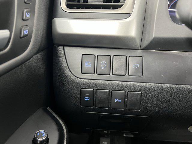 used 2018 Toyota Highlander car, priced at $28,900