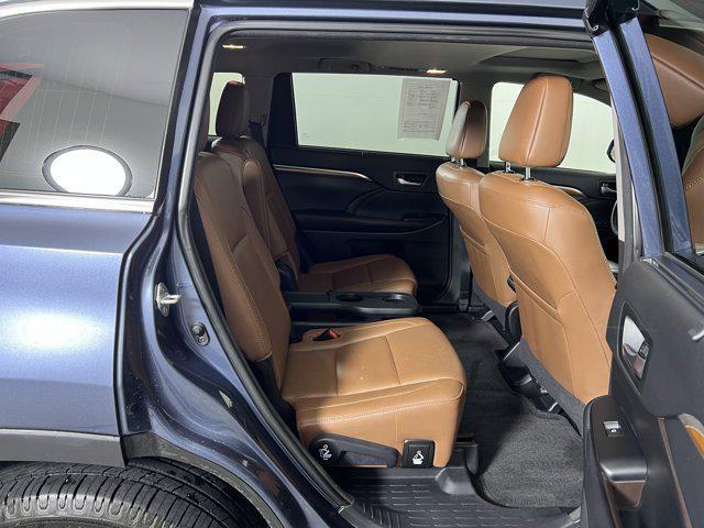 used 2018 Toyota Highlander car, priced at $28,900