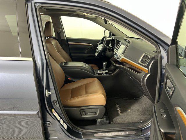 used 2018 Toyota Highlander car, priced at $28,900