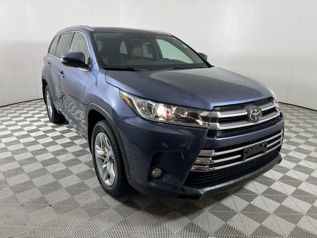 used 2018 Toyota Highlander car, priced at $28,900