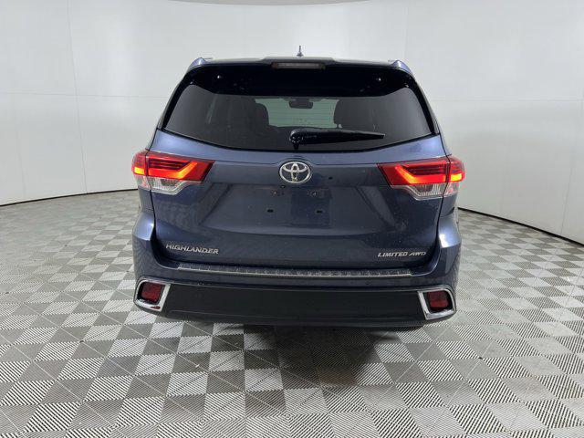 used 2018 Toyota Highlander car, priced at $28,900