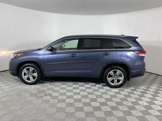 used 2018 Toyota Highlander car, priced at $28,900