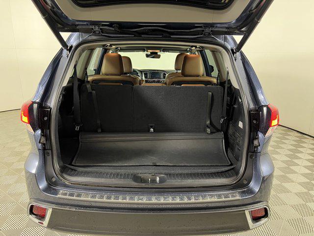used 2018 Toyota Highlander car, priced at $28,900