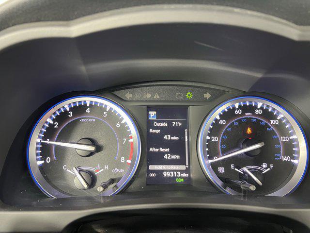 used 2018 Toyota Highlander car, priced at $28,900