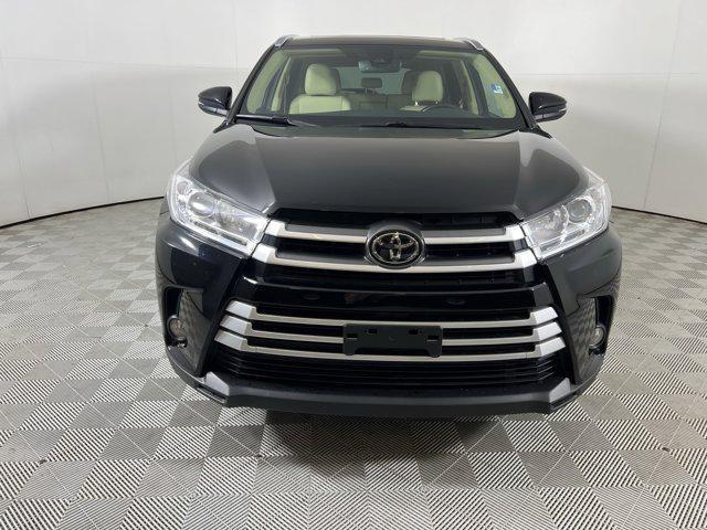 used 2019 Toyota Highlander car, priced at $28,500