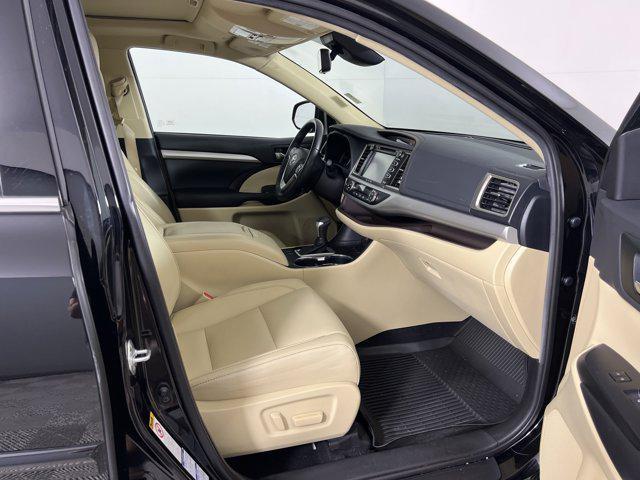 used 2019 Toyota Highlander car, priced at $28,500