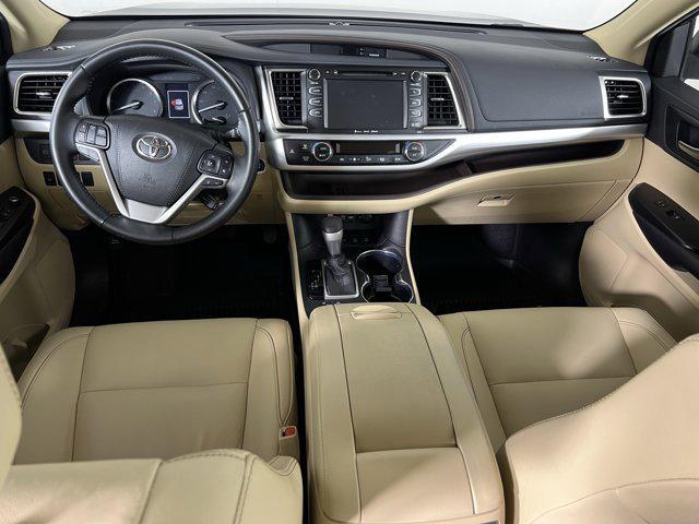 used 2019 Toyota Highlander car, priced at $28,500