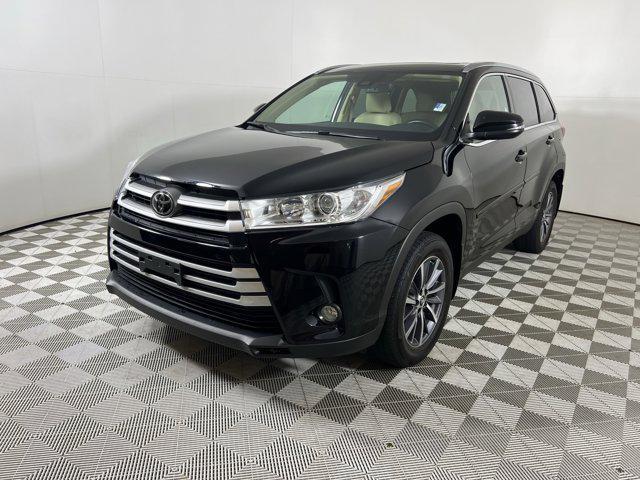 used 2019 Toyota Highlander car, priced at $28,500