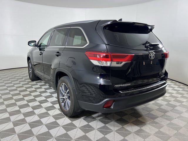 used 2019 Toyota Highlander car, priced at $28,500
