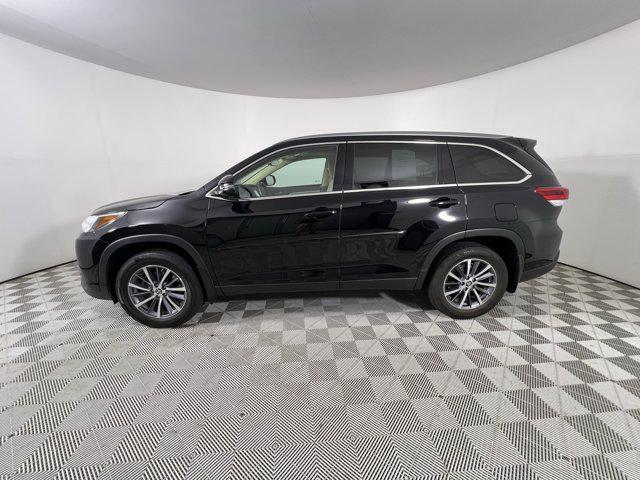 used 2019 Toyota Highlander car, priced at $28,500