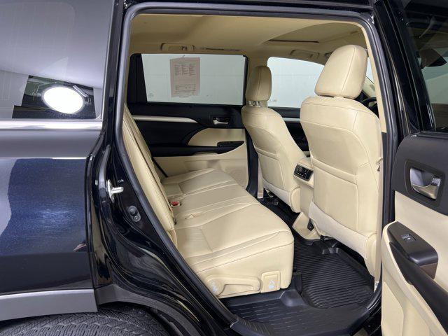 used 2019 Toyota Highlander car, priced at $28,500