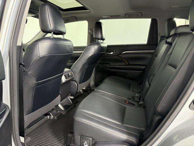 used 2018 Toyota Highlander car, priced at $28,500
