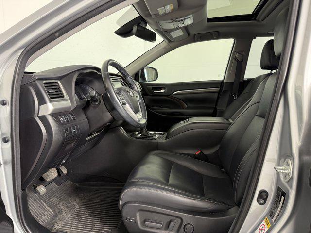 used 2018 Toyota Highlander car, priced at $28,500