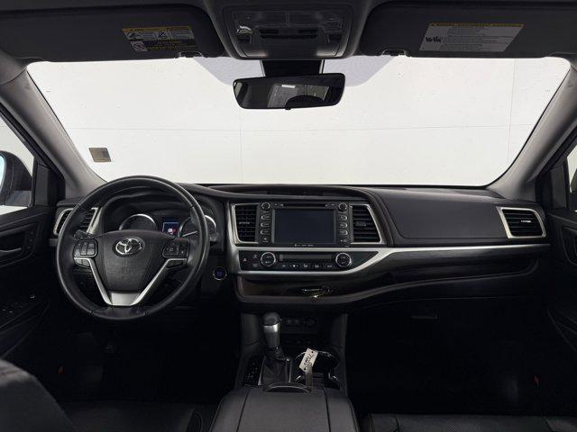 used 2018 Toyota Highlander car, priced at $28,500