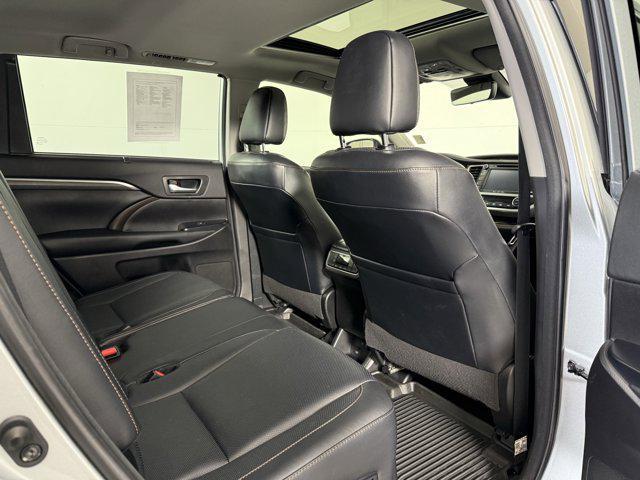 used 2018 Toyota Highlander car, priced at $28,500