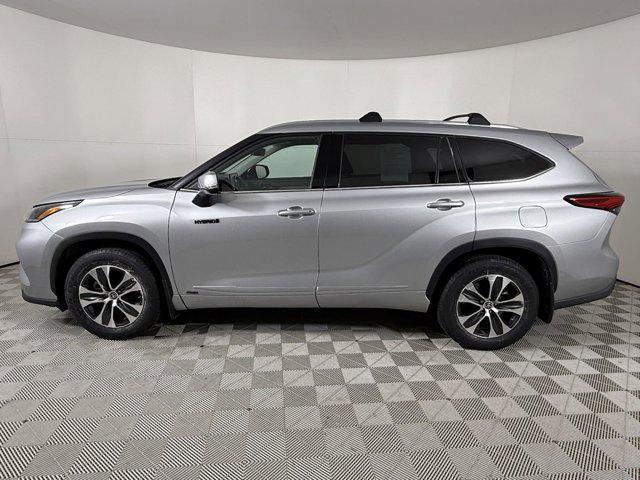 used 2021 Toyota Highlander Hybrid car, priced at $41,000