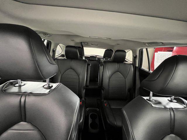 used 2021 Toyota Highlander car, priced at $33,000