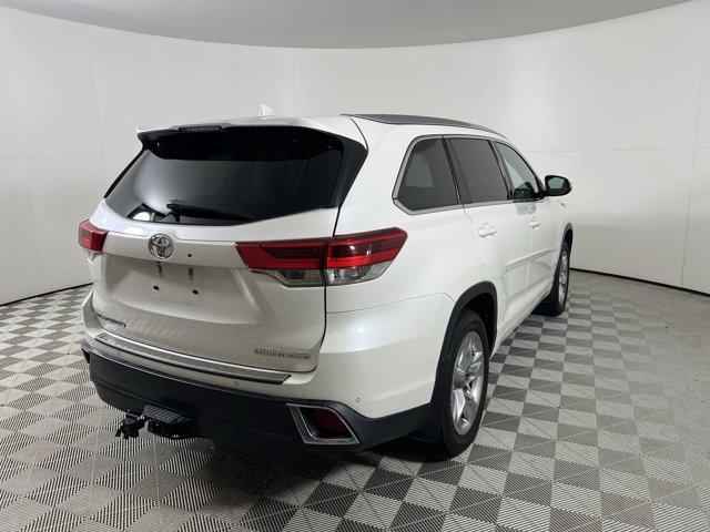 used 2019 Toyota Highlander car, priced at $32,900
