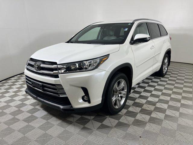 used 2019 Toyota Highlander car, priced at $32,900