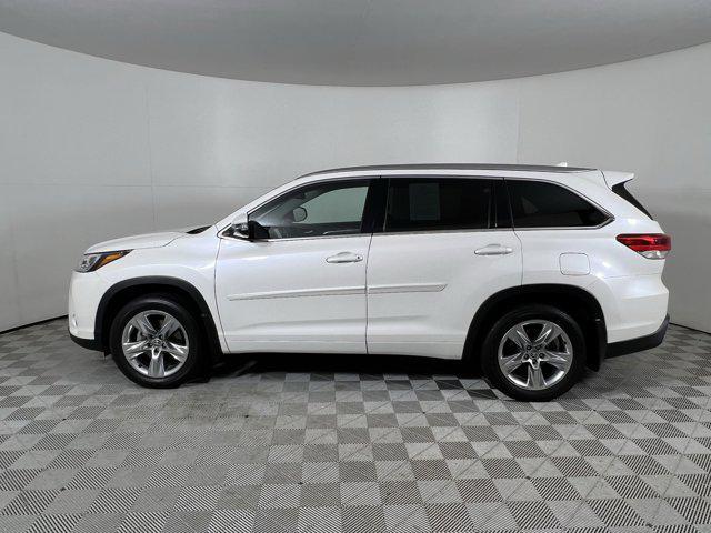 used 2019 Toyota Highlander car, priced at $32,900