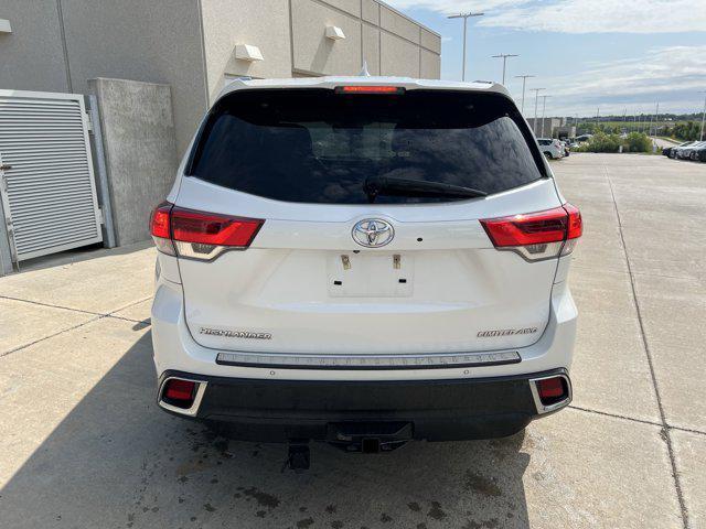 used 2019 Toyota Highlander car, priced at $32,900