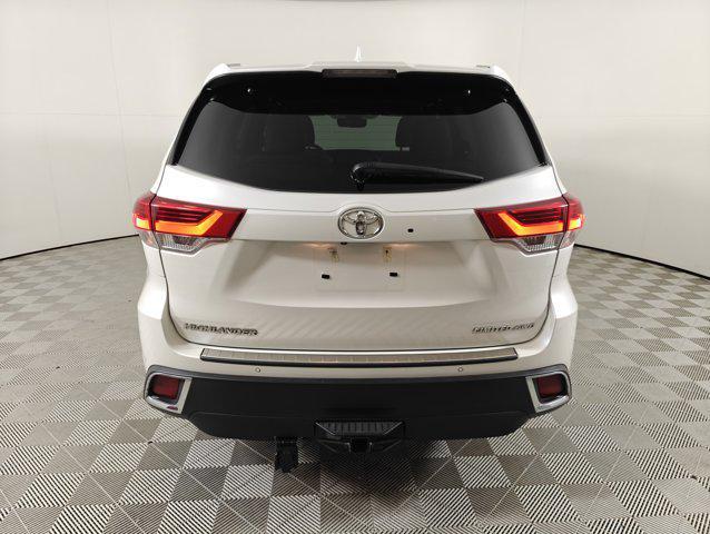 used 2019 Toyota Highlander car, priced at $29,500