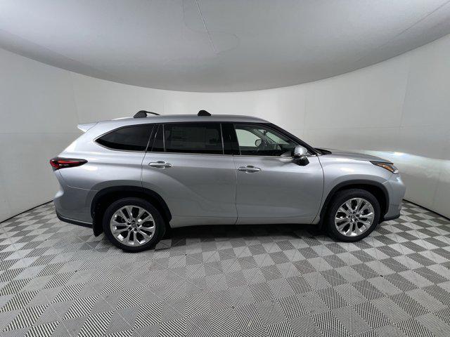 new 2025 Toyota Highlander car, priced at $53,997