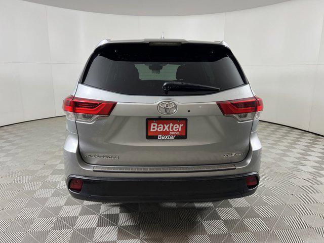 used 2019 Toyota Highlander car, priced at $26,300