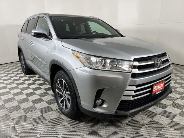 used 2019 Toyota Highlander car, priced at $26,300