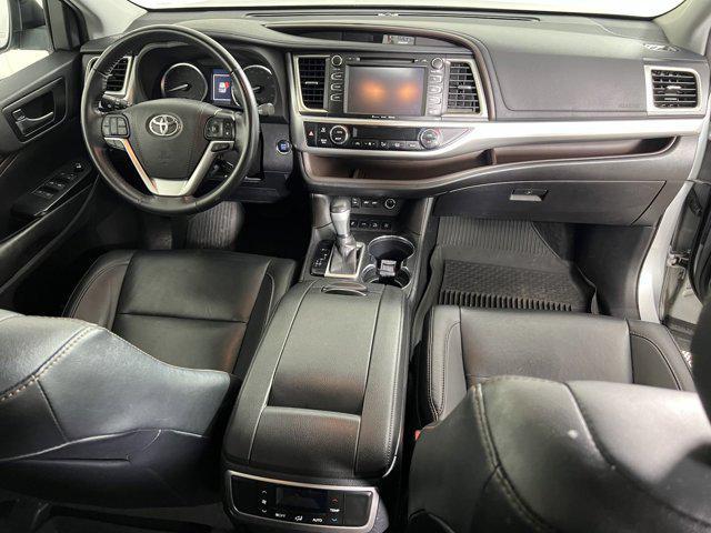 used 2019 Toyota Highlander car, priced at $26,300