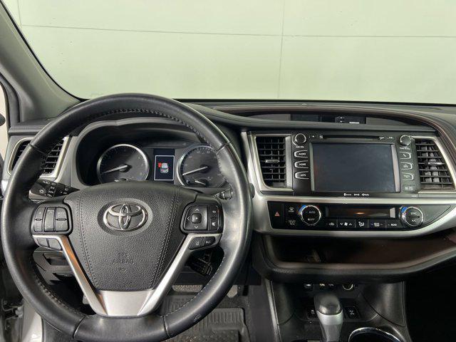 used 2019 Toyota Highlander car, priced at $26,300