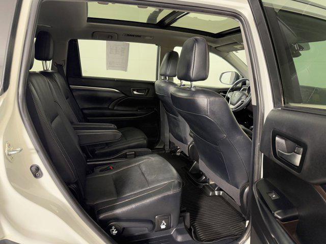 used 2019 Toyota Highlander Hybrid car, priced at $32,000