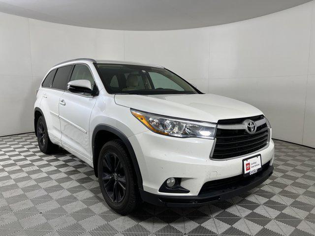 used 2016 Toyota Highlander car, priced at $20,900
