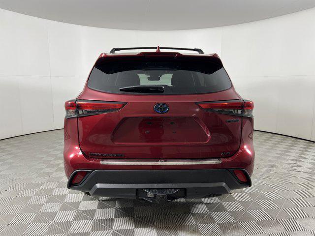 used 2021 Toyota Highlander Hybrid car, priced at $36,500