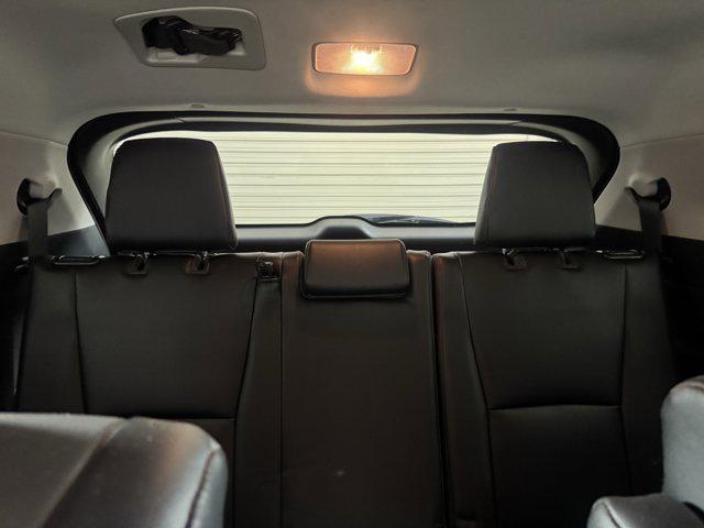 used 2021 Toyota Highlander Hybrid car, priced at $36,500
