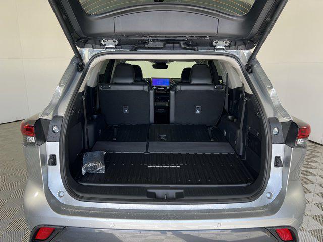 new 2025 Toyota Highlander car, priced at $53,003