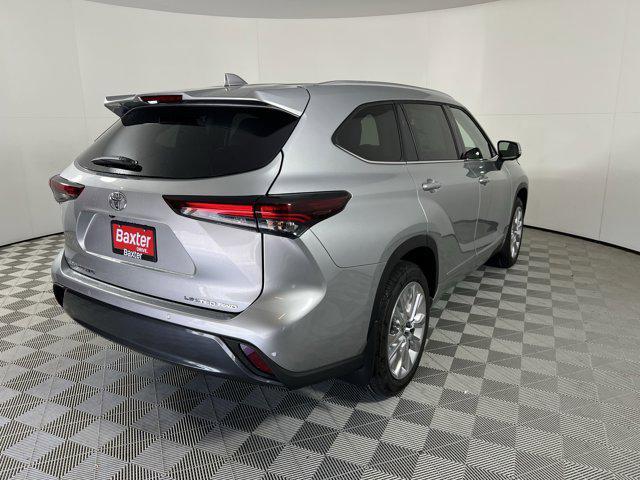 new 2025 Toyota Highlander car, priced at $53,003
