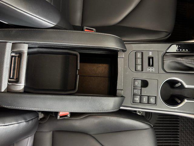 used 2023 Toyota Highlander car, priced at $39,000