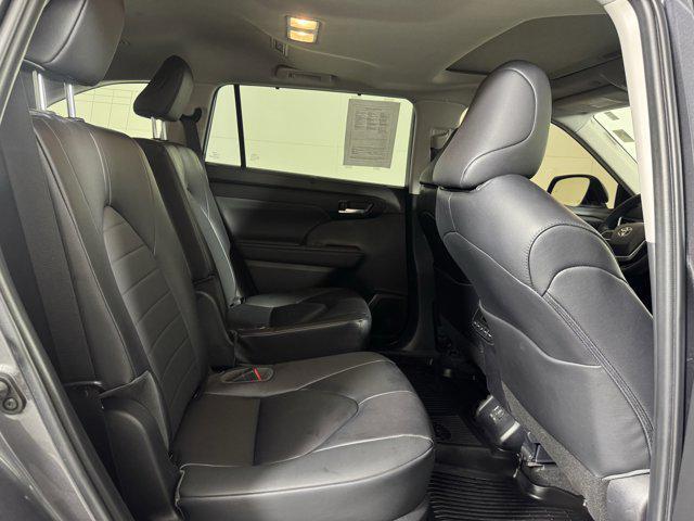 used 2023 Toyota Highlander car, priced at $39,000